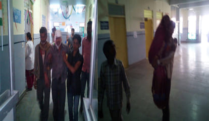 not a single strachar for patients in this hospital 