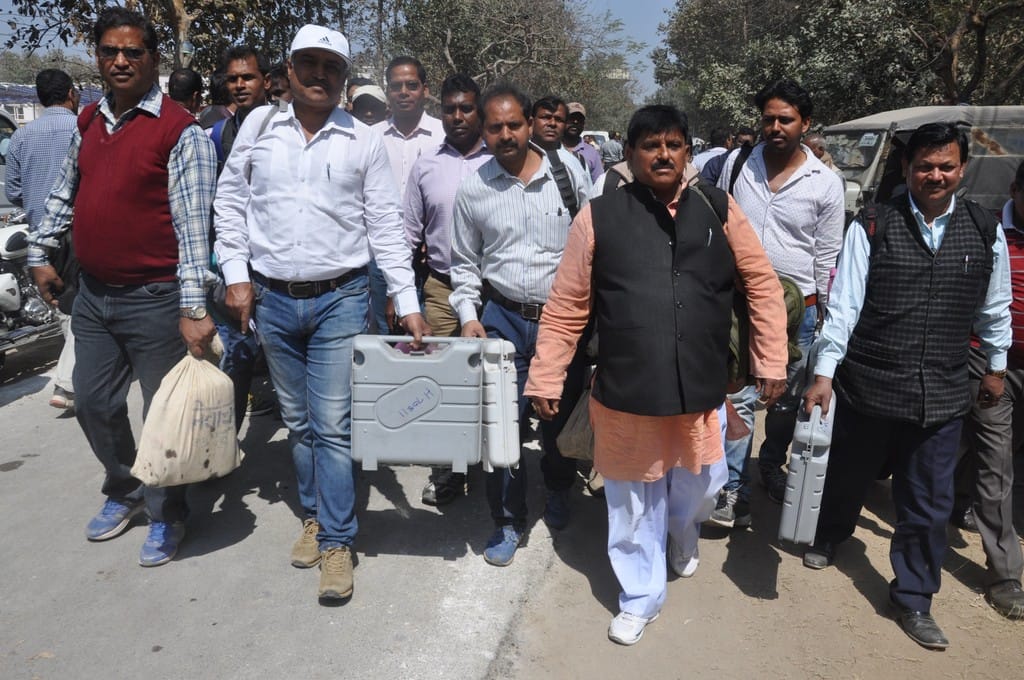 Voting will be today, polling parties reached polling centre