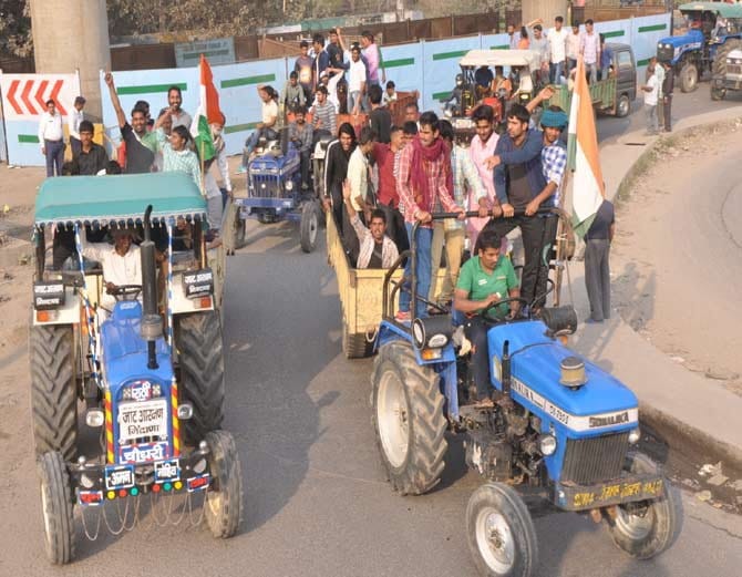 boy killed in road accident while returning from delhi after protest for reservation