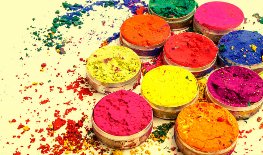 Holi 2023 Tips To Purchasing Rang Gulal Know How To Identify Real And Natural Colors For Holi in hindi