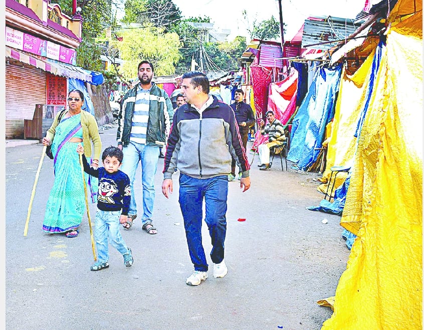   transporters on a day strike in jammu and kashmir 