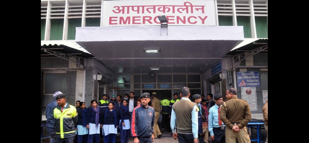 Death of AIIMS nurse case: the passionate letters written to family members AIIMS director