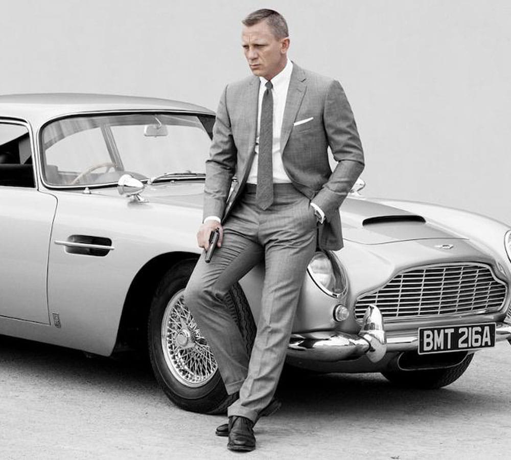 daniel craig carged 1000 crore rupees for a film