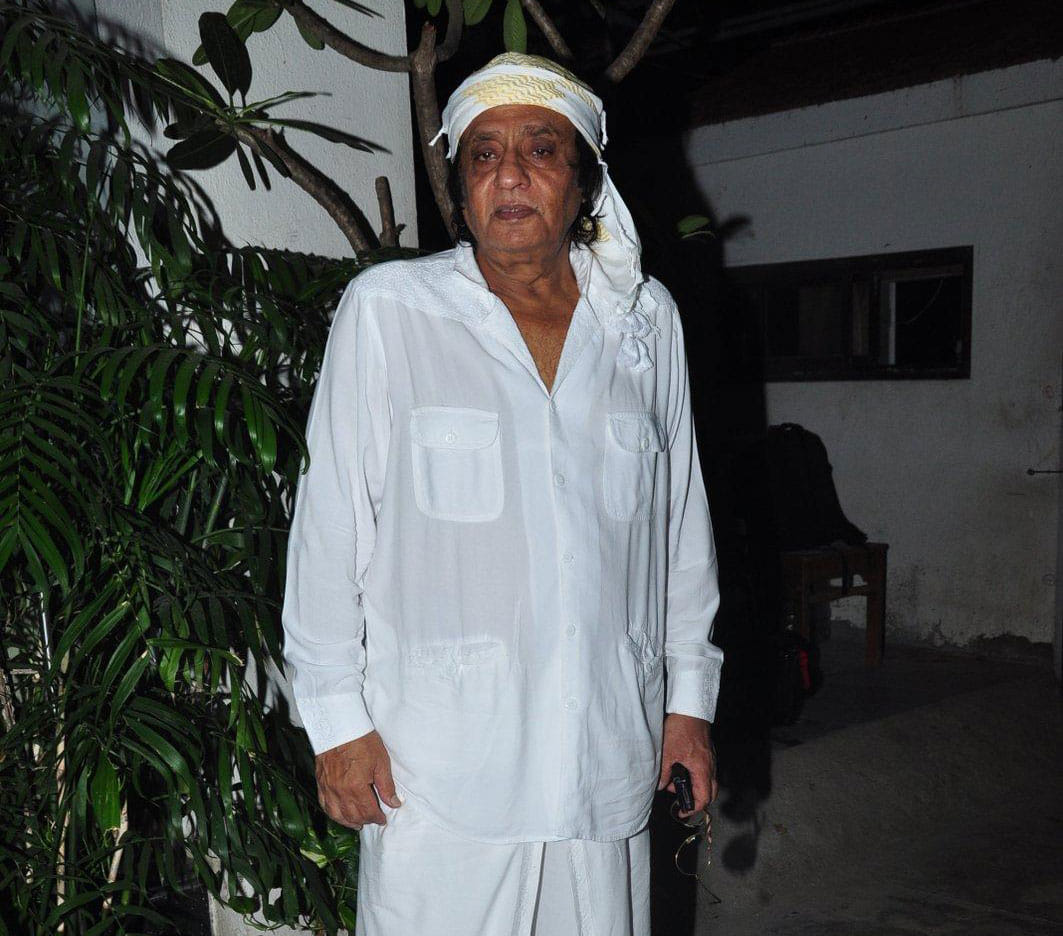 when Ranjeet was kicked out of home after debut film as he played villain tried to tear Rakhee clothes