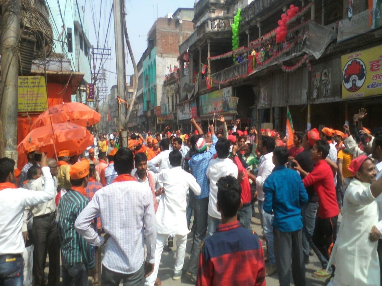 Varanasi poster controversy, the BJP-SP workers clashed