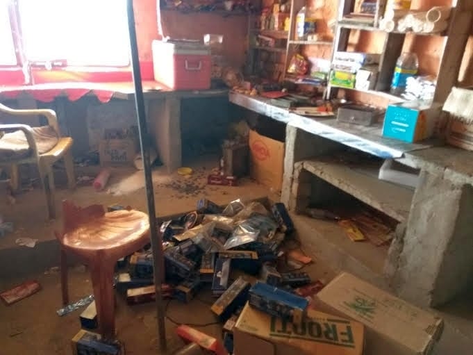 loot on dhaba in mathura