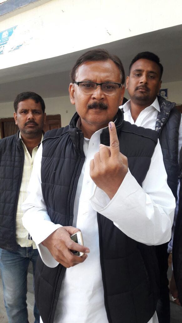 pictures of vip in the sixth phase of UP election