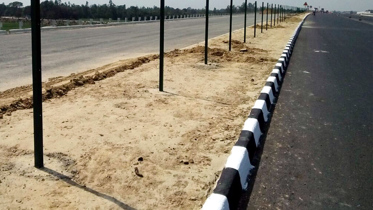 agra lucknow expressway will be taken on toll tax