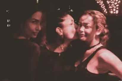 Pics: Saifina throws party for friends