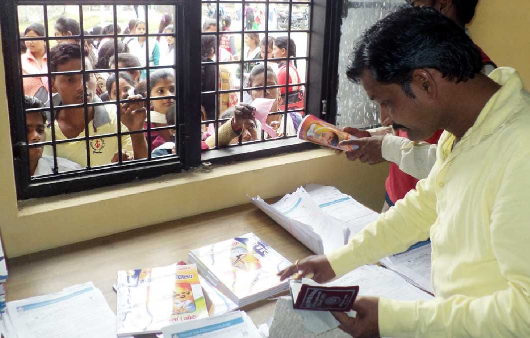 Will open on Sunday in Palia college degree, be divided passes