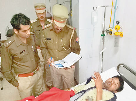 Etawah businessman shot looted