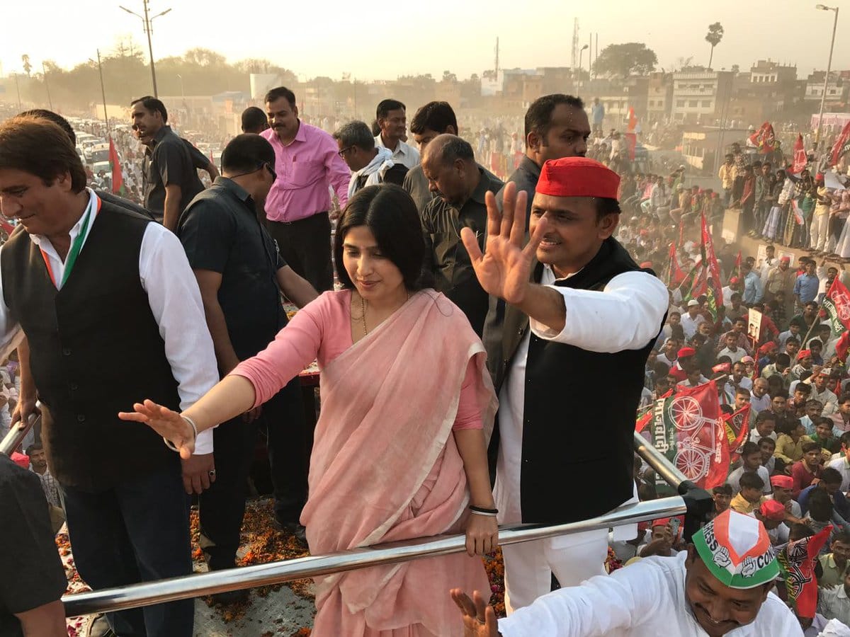 see the photos of rahul-akhilesh road show in varanasi