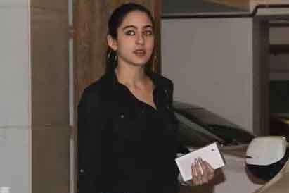 Pics: Saifina throws party for friends