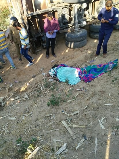 road accident at sikar road, one got death