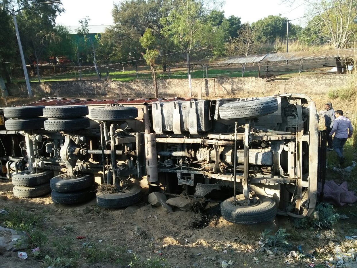 road accident at sikar road, one got death