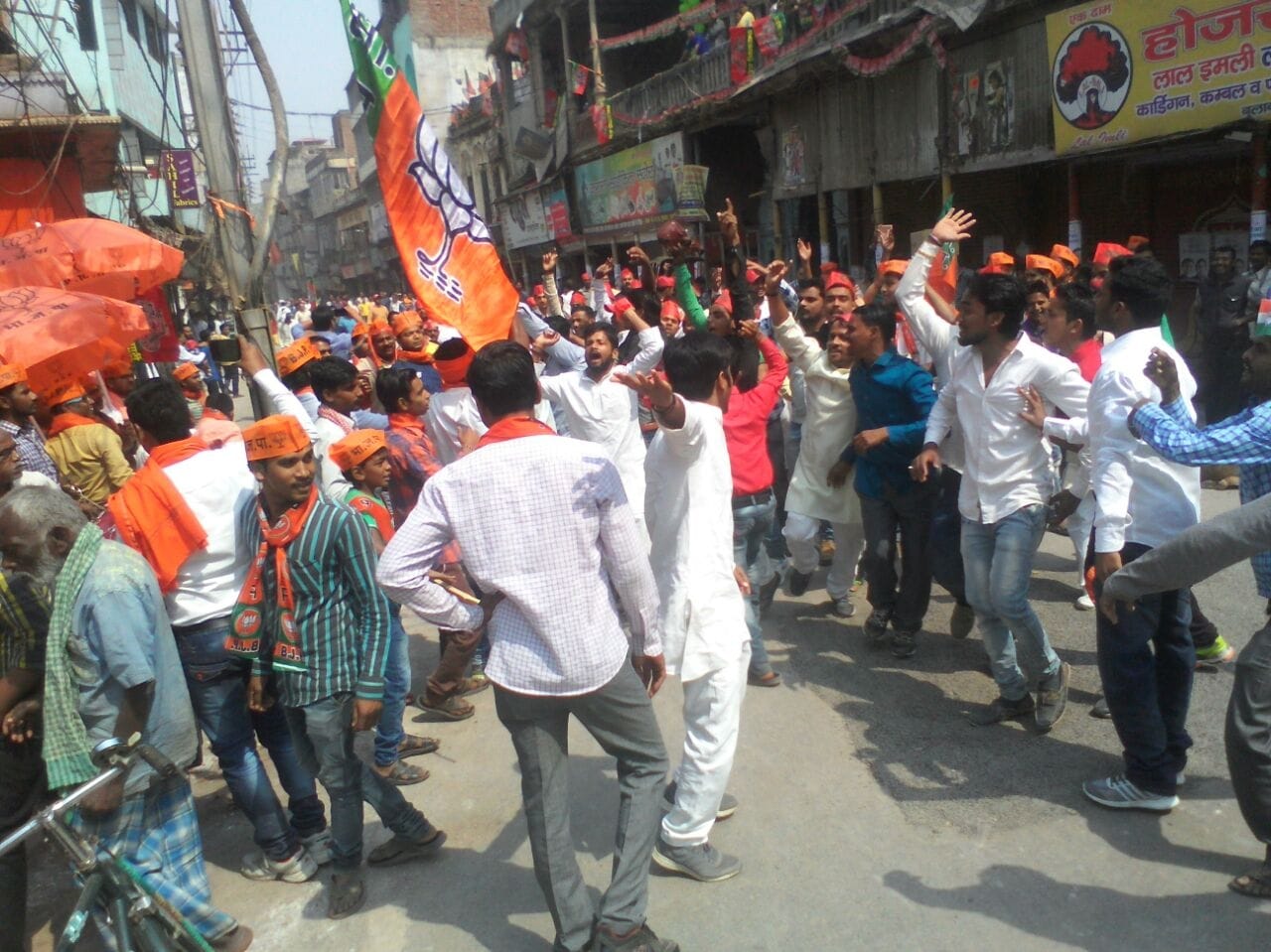 Varanasi poster controversy, the BJP-SP workers clashed