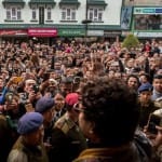 Irrfan khan gets warm welcome from fans in Gangtok