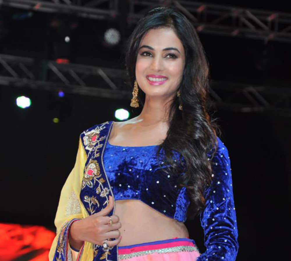 fashion Show organiser harasses Sonal Chauhan and shamita shetty