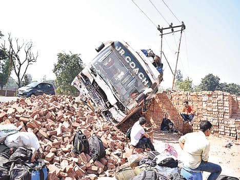 Tourist Bus crashed into the pole, injuring four Nepalese