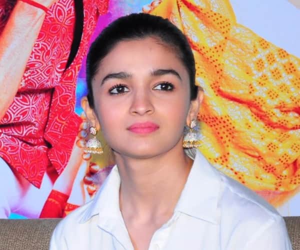 Alia Bhatt and Shah Rukh Khan to co produce Darlings