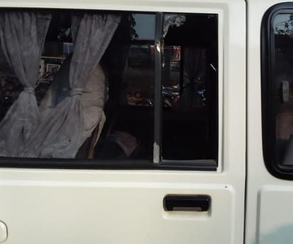  attack on arto in lucknow.