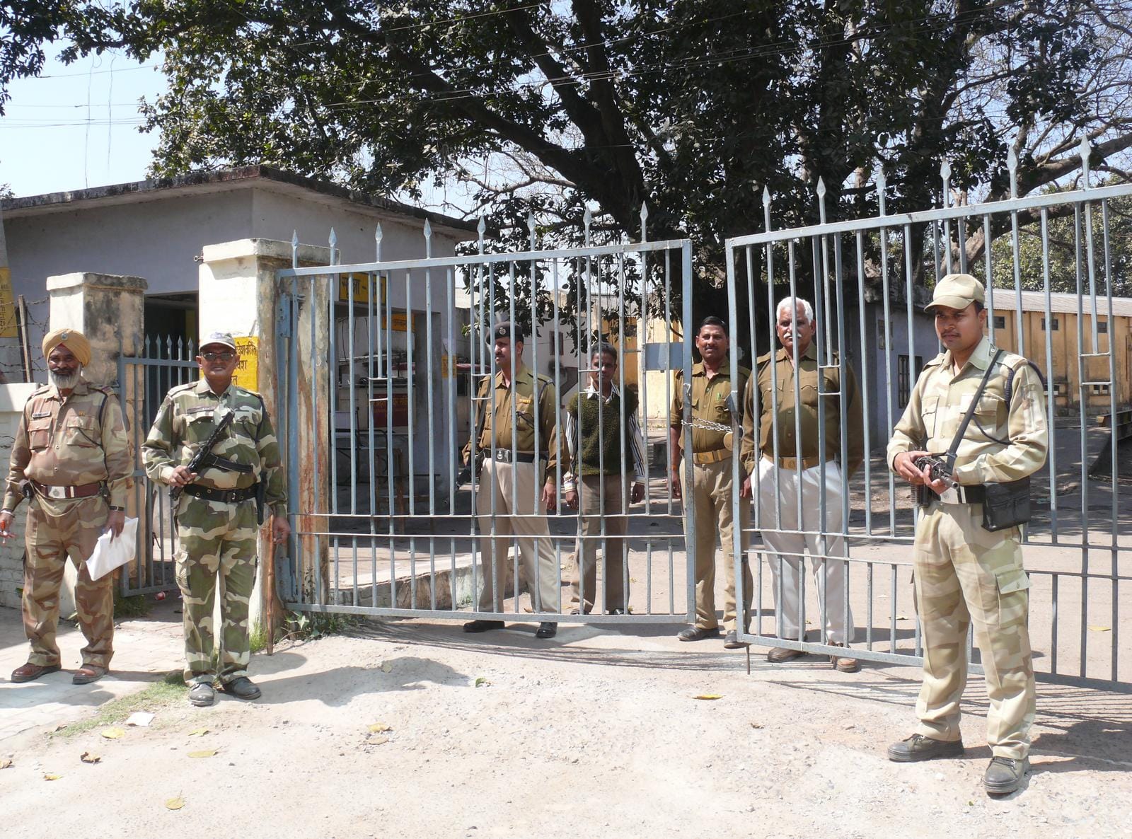 sarkari jobs CISF Recruitment 2019 posts for 429 Head Constable know how to apply sarkari naukri