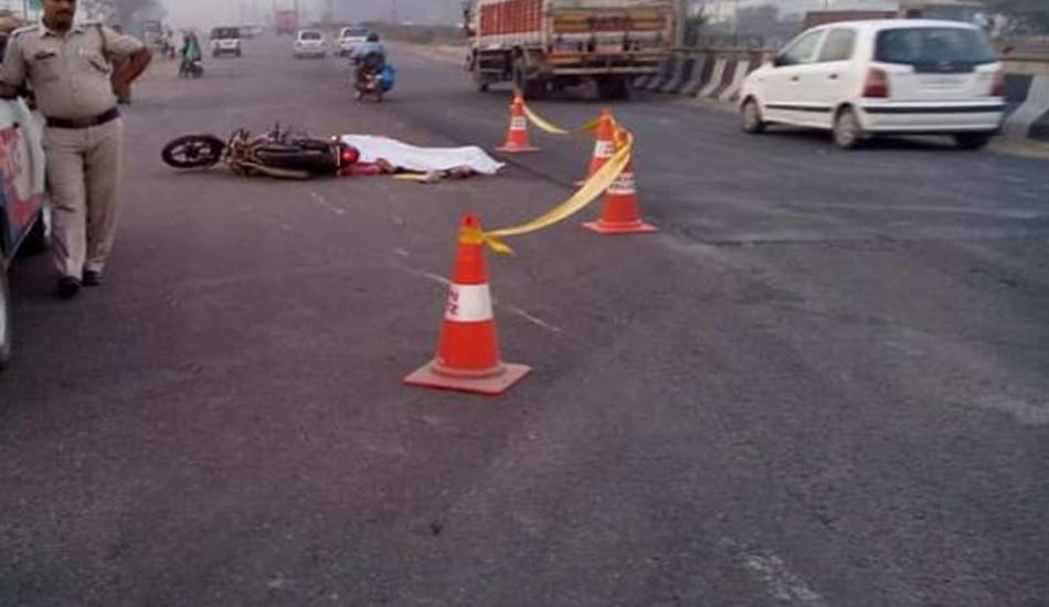 two dead in road accident at kannauj