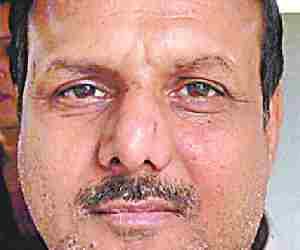 Lekhpal associated with Gayatri suspended