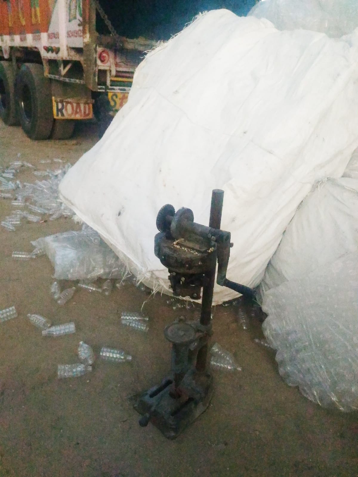 Fake wine seized in the factory went Khukhundu