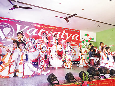Patriotic songs Thirke children