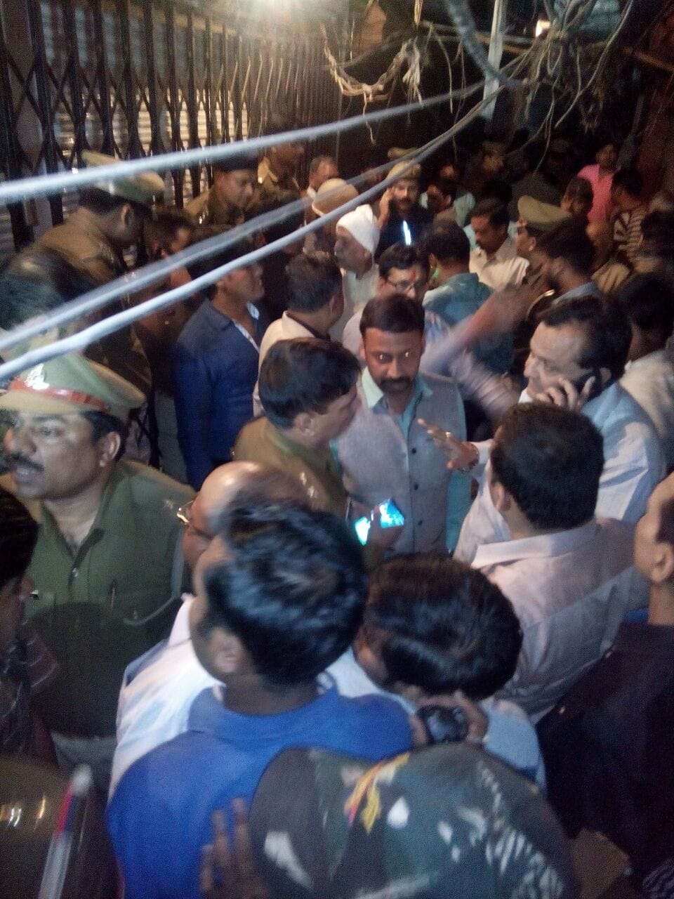  big loot in lucknow in chauk.