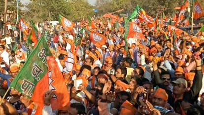 PM Modi's parliamentary constituency eight seats know who won