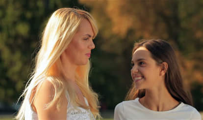 in a selfie there was a strange shape showing behind the person