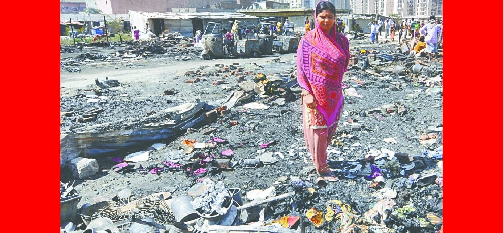 89 slum burns, loss of millions