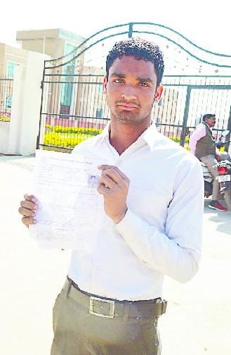 teachers drove detrude the Student 