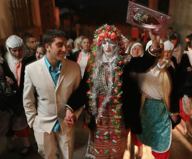 Amazing pictures of bride in Bulgaria. 