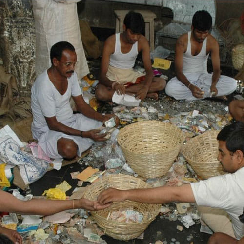 After Tirupati Mandir, Banke Bihari Temple Face Big Problem To 20 Lakh Old Notes