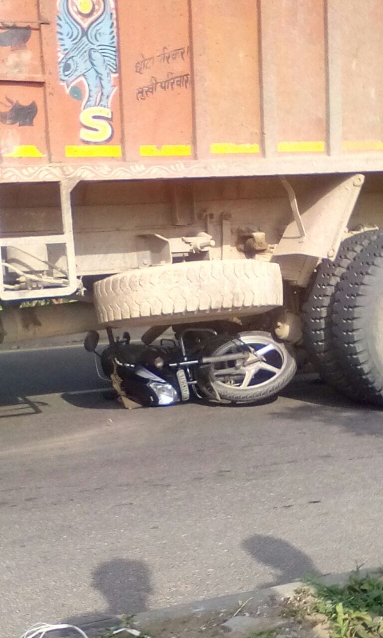 Ajmer Road, looking back on flying squads went to the passer tread truck