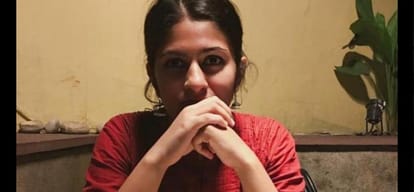 do you know the truth behind alleagly viral dancing video of delhi university student gurmehar kaur
