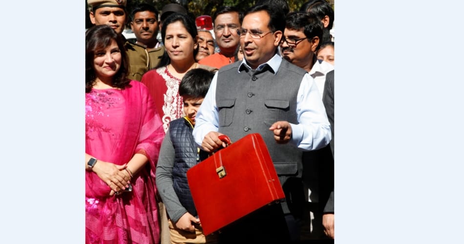 finance budget 2017 presented by captain abhimanyu in haryana assembly