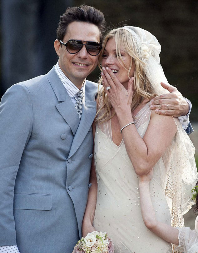 Hollywood supermodel-actress Kate Moss's nude wedding photos hacked, viral on Internet