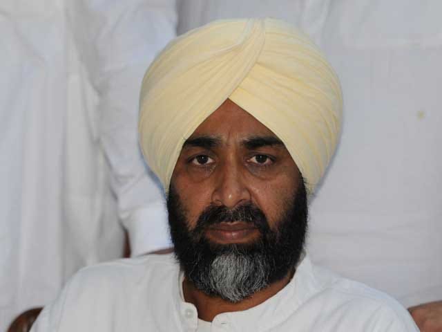  Manpreet Badal's father is now just two gunmen