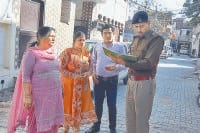polic, station,lady, mangal sutra, golden, chain,jatal, road