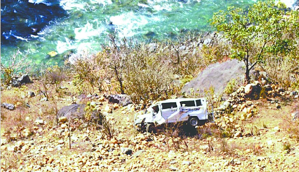 three boy dead in car accident 