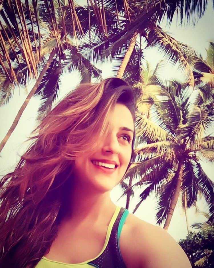 Salman, Govinda's heroine Aarti Chhabria is back, hot pictures go viral on social media