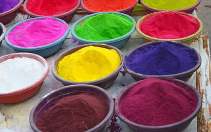 HERBAL COLORS CAPTURED HOLI MARKET
