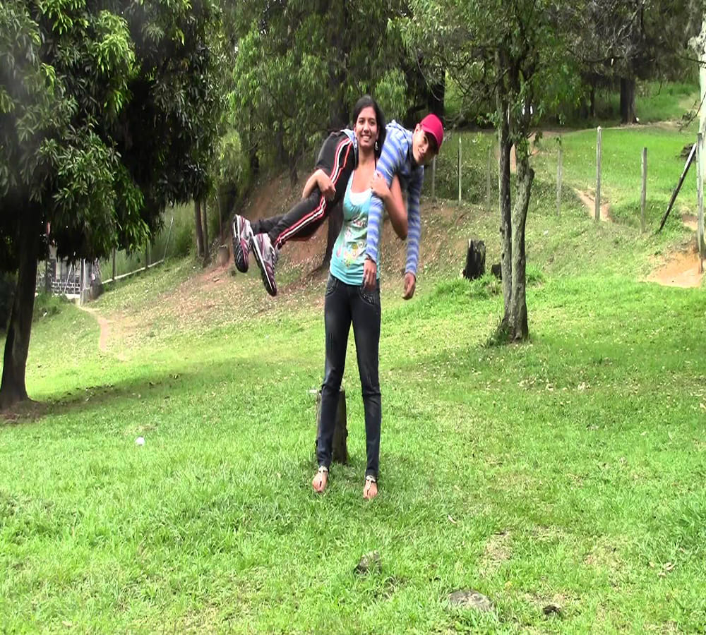 why elder siblings are more intelligent-