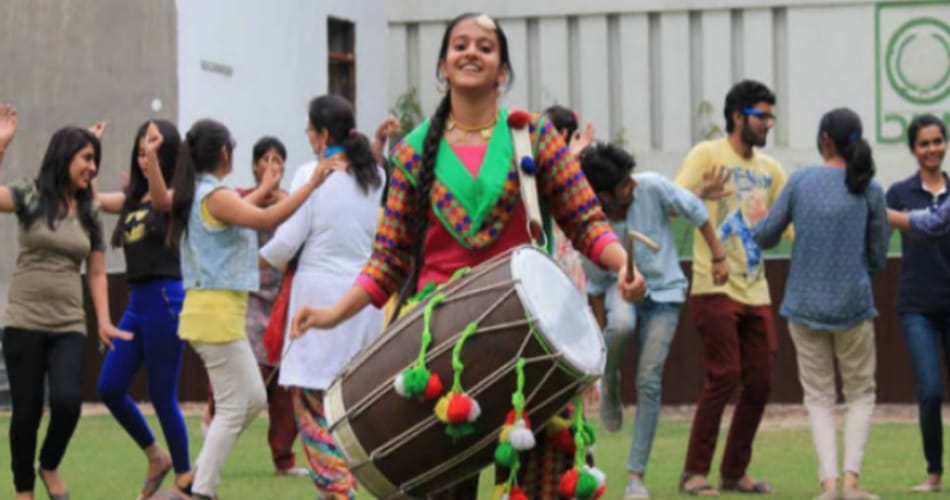 Women's Day 2017, women's day, world's second and india's first female dholi jahan geet singh