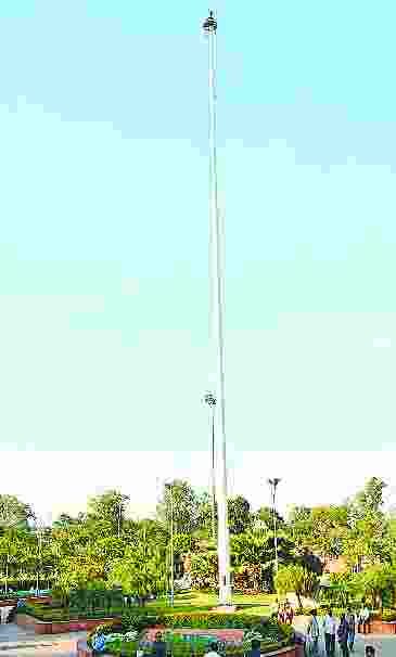 flag hosting in three days