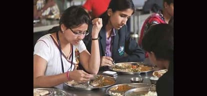 dcw summons hindu college principal for high fees of girls hostel